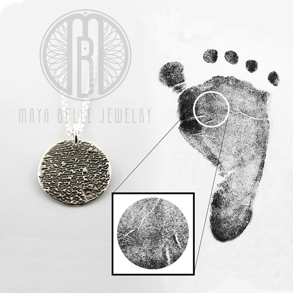 Baby footprint detailed necklace - Maya Belle Jewelry